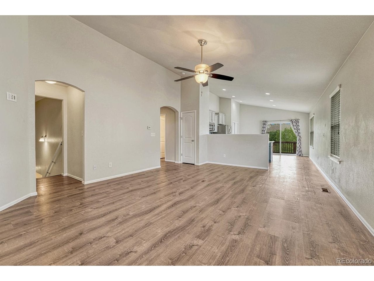 3669 Amber Sun Cir, Castle Rock, CO 80108 photo