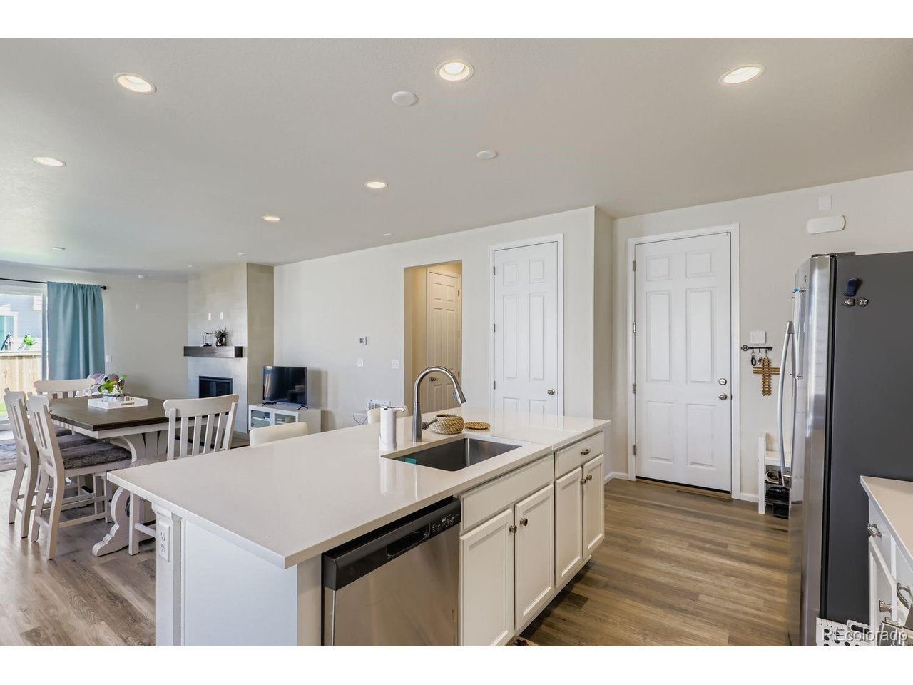 9802 Cathay St, Commerce City, CO 80022 photo