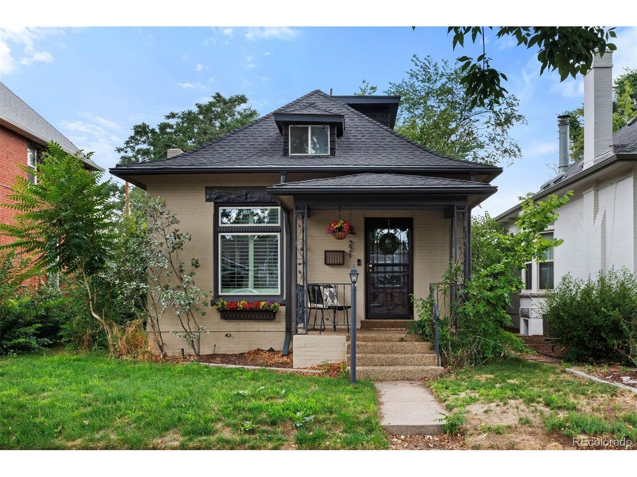 221 S Ogden St, Denver, CO 80209 photo