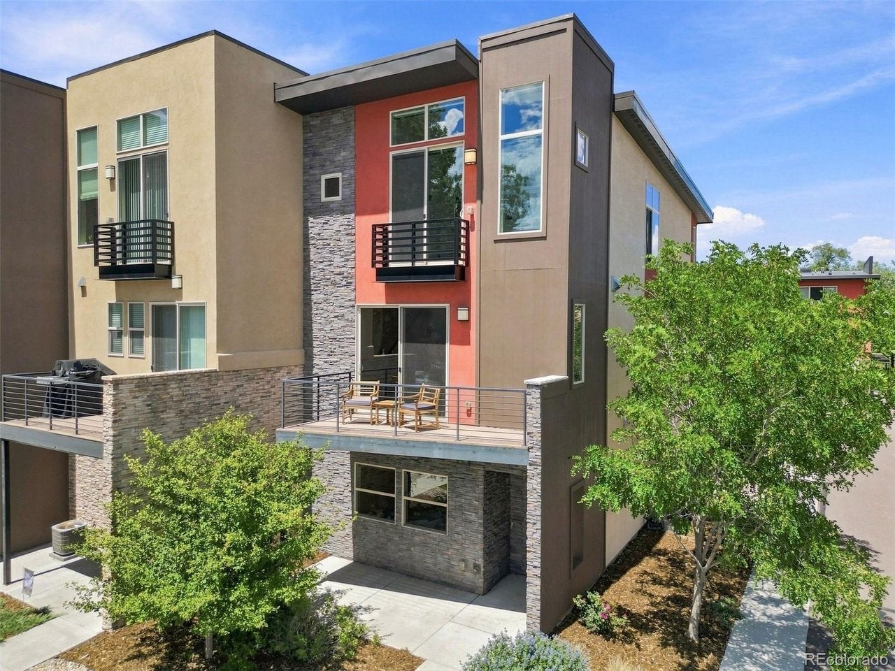94 Cheyenne Blvd, Colorado Springs, CO 80905