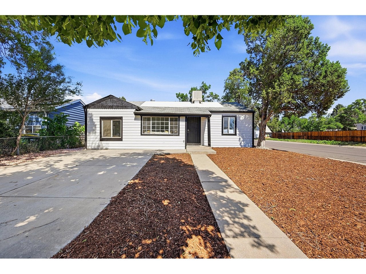 1902 Kenton St, Aurora, CO 80010 photo