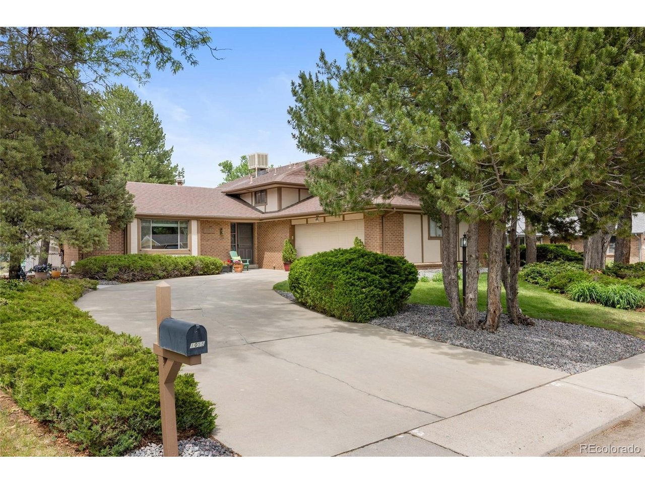 1055 16 Ave, Broomfield, CO 80020