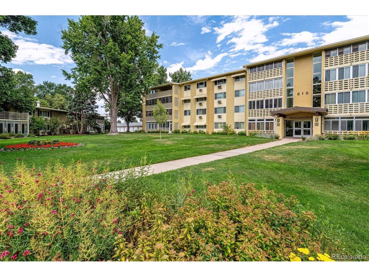 610 Clinton St, Denver, CO 80247