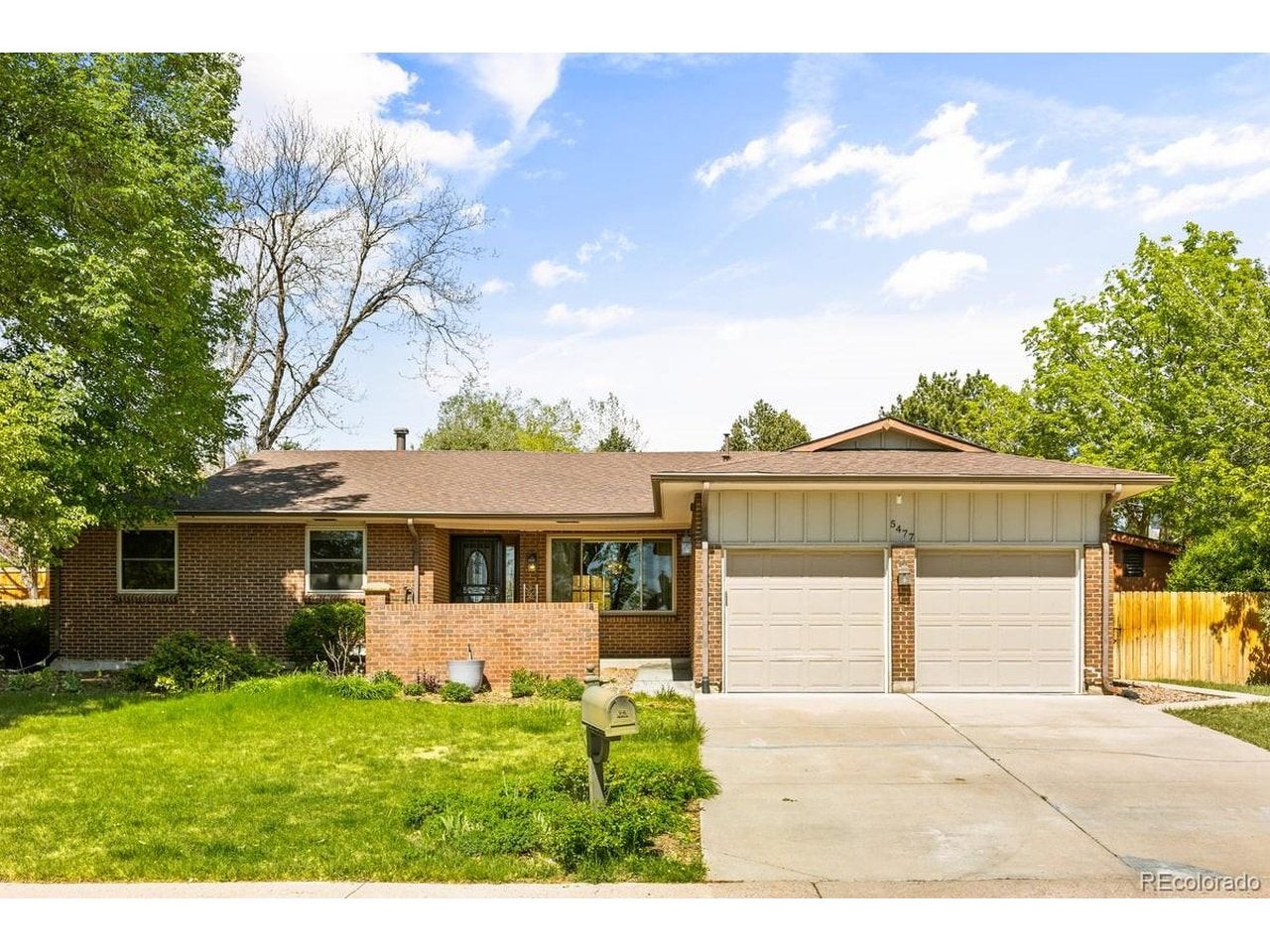 5477 Cimarron Rd, Littleton, CO 80123