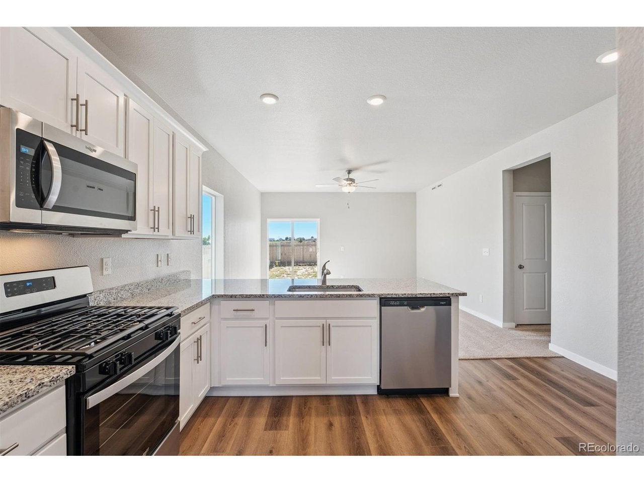 17849 E 93 Pl, Commerce City, CO 80022 photo