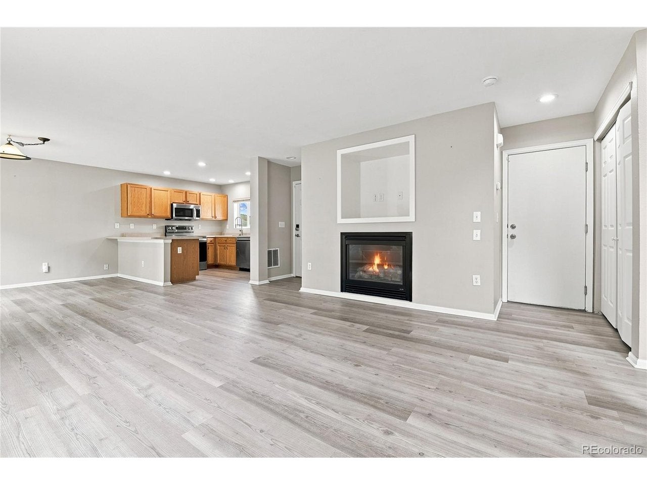 4221 Beautiful Cir, Castle Rock, CO 80109 photo