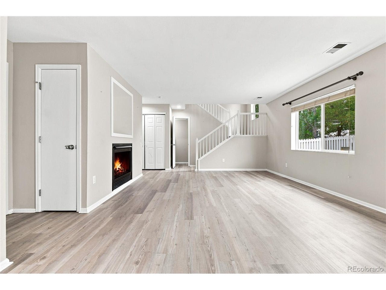 4221 Beautiful Cir, Castle Rock, CO 80109 photo