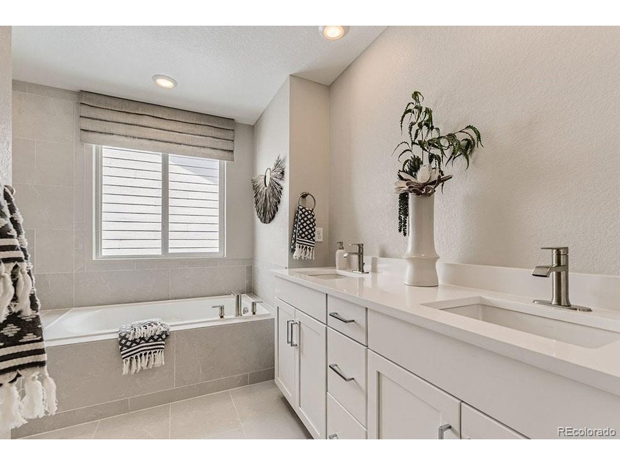 3231 N Elk Way, Aurora, CO 80019 photo