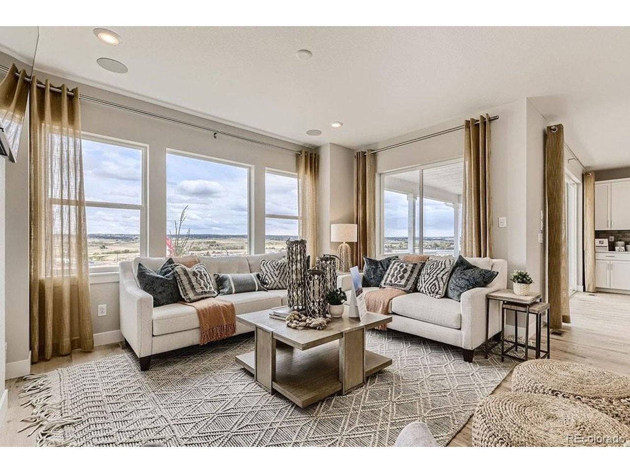 3231 N Elk Way, Aurora, CO 80019 photo