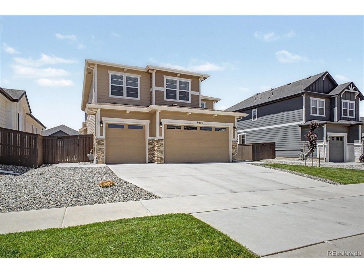 9805 Ceylon Ct, Commerce City, CO 80022