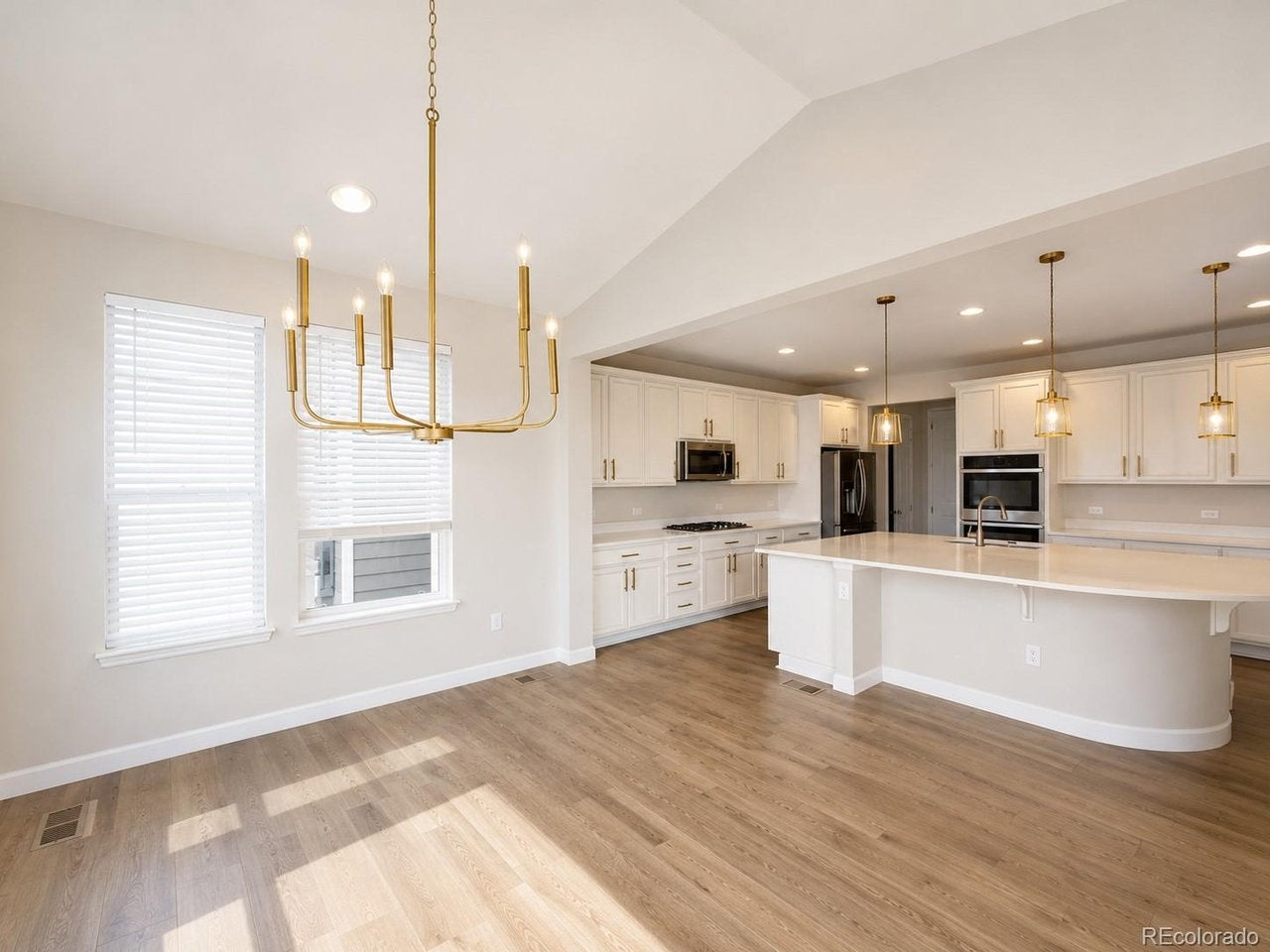 27811 E 9 Dr, Aurora, CO 80018 photo