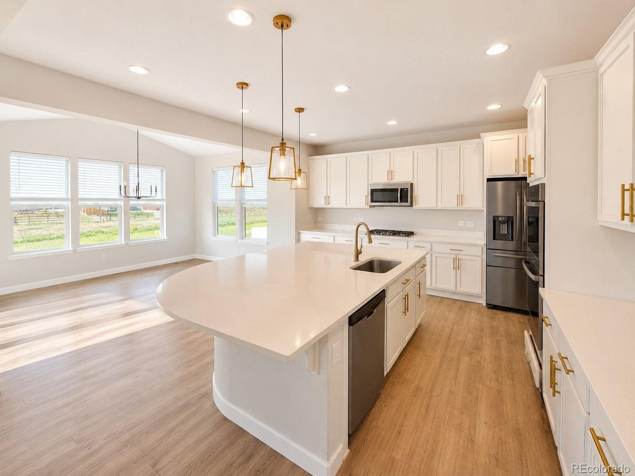 27811 E 9 Dr, Aurora, CO 80018 photo