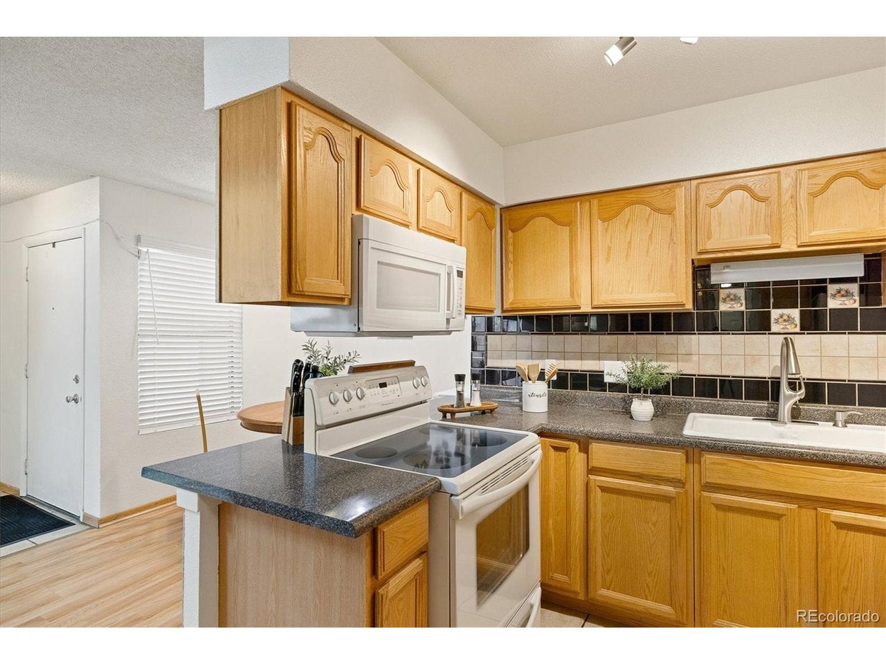 1820 Newland Ct #204, Lakewood, CO 80214 photo