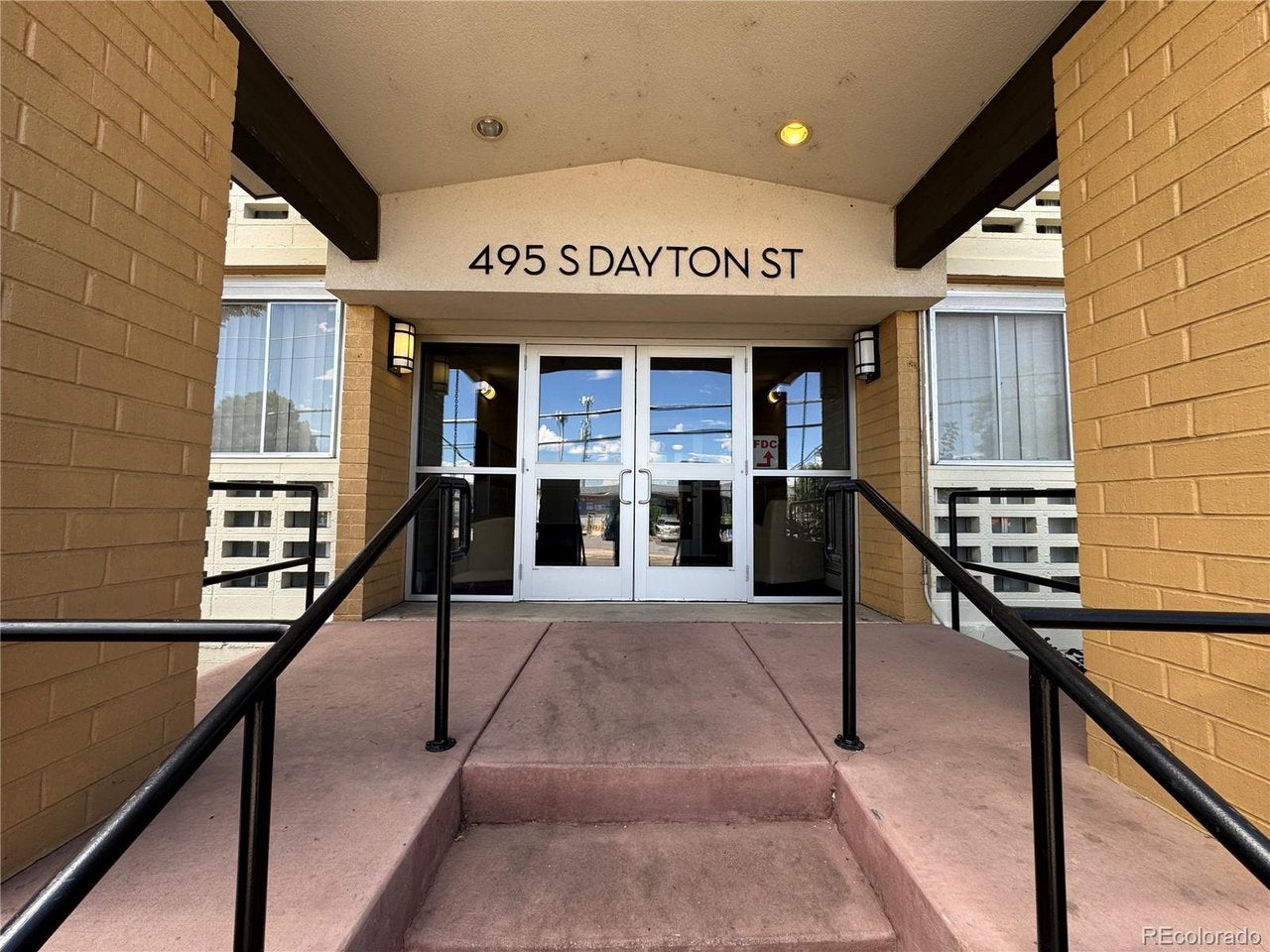 495 Dayton St, Denver, CO 80247