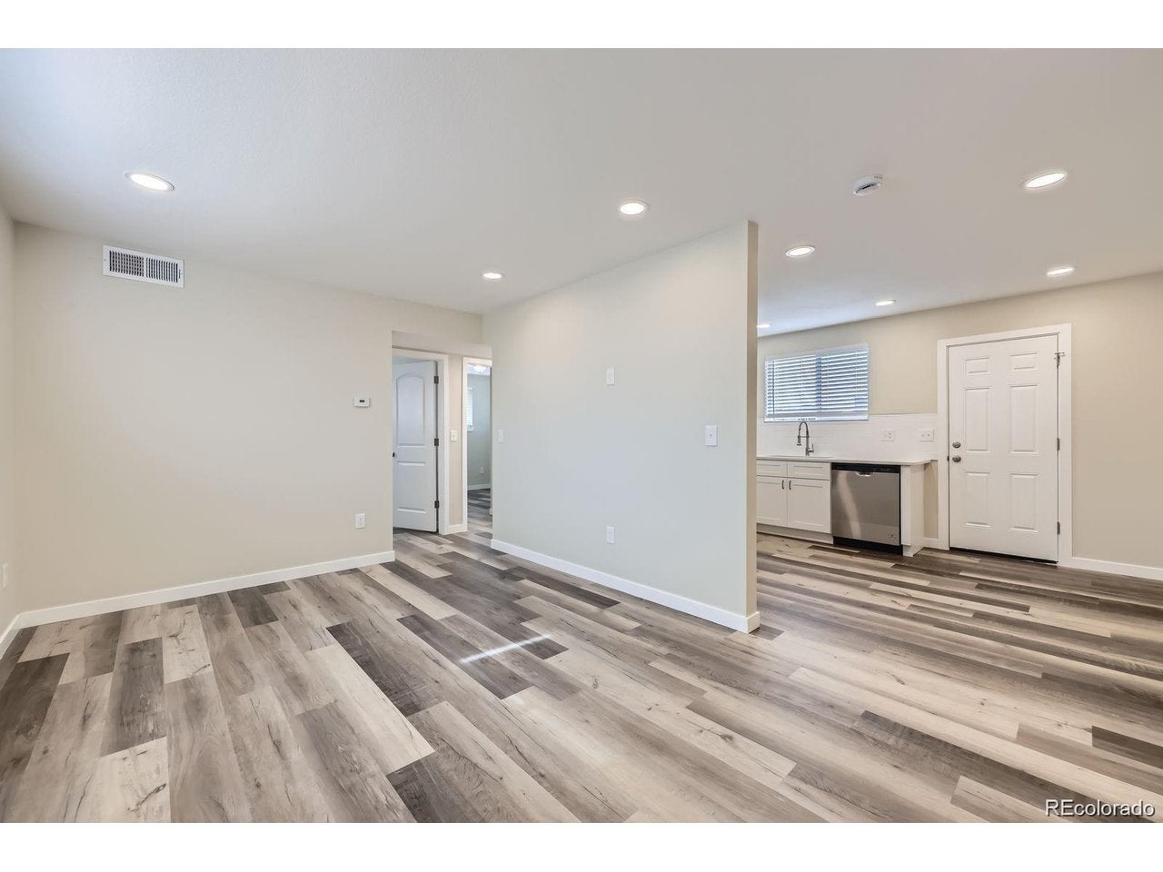 2545 Kenton St, Aurora, CO 80010 photo