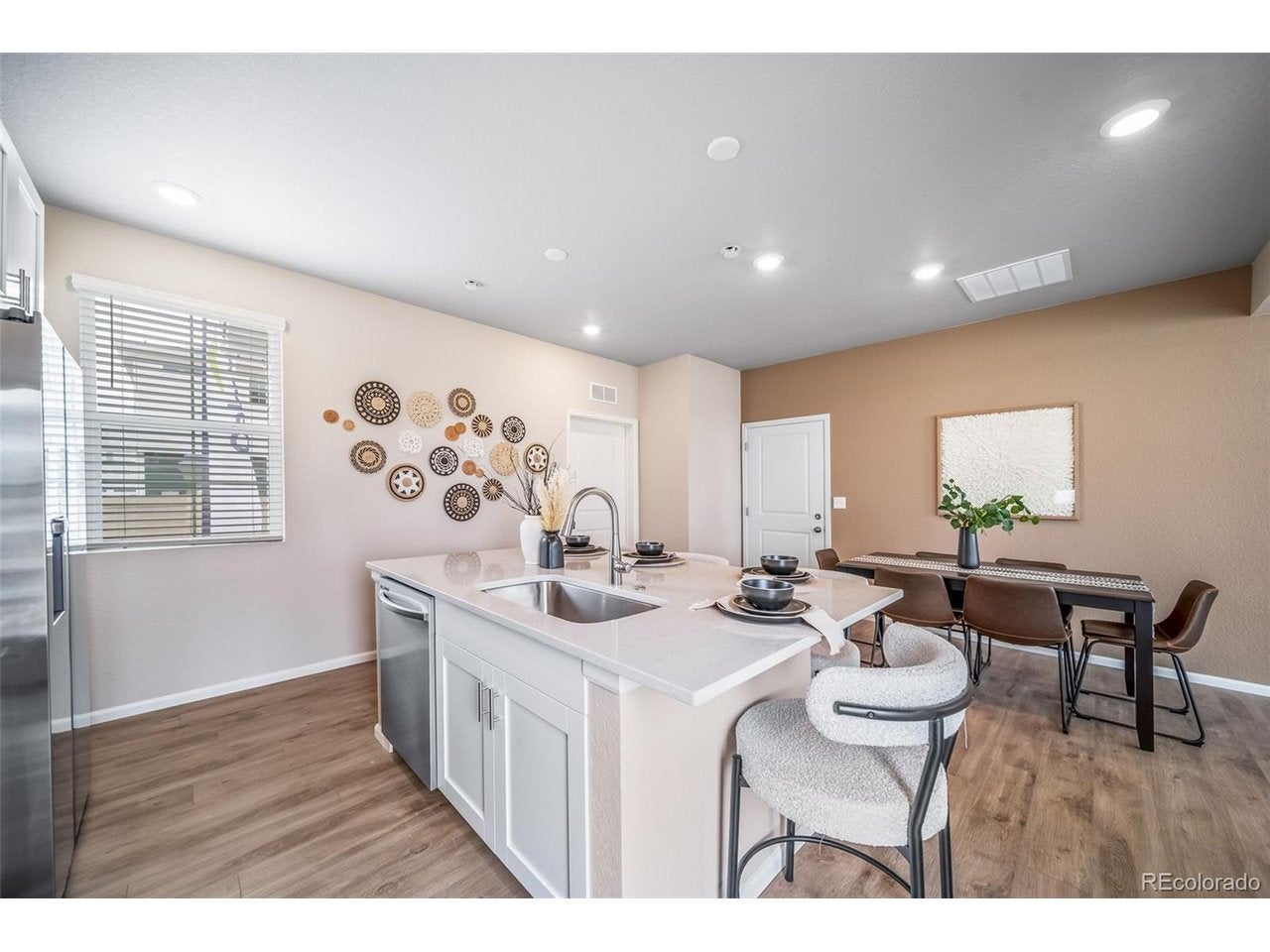 10054 Salem Ct, Commerce City, CO 80022 photo