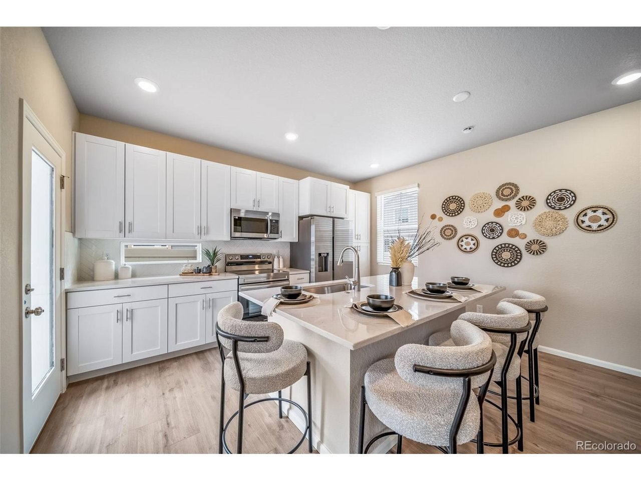 10054 Salem Ct, Commerce City, CO 80022 photo