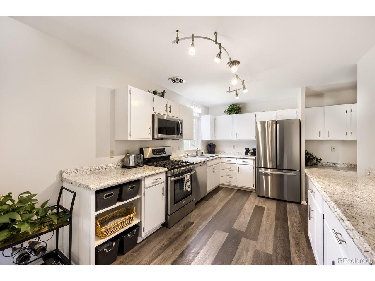 7934 E Hampden Cir, Denver, CO 80237 photo