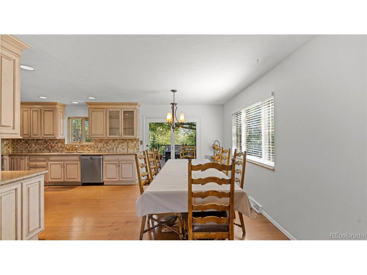 212 Burgess Dr, Castle Rock, CO 80104 photo