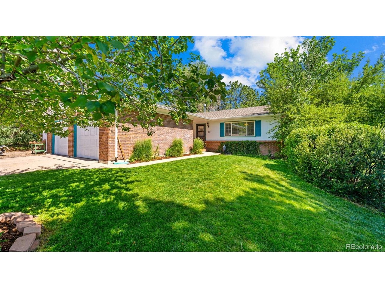 212 Burgess Dr, Castle Rock, CO 80104 photo