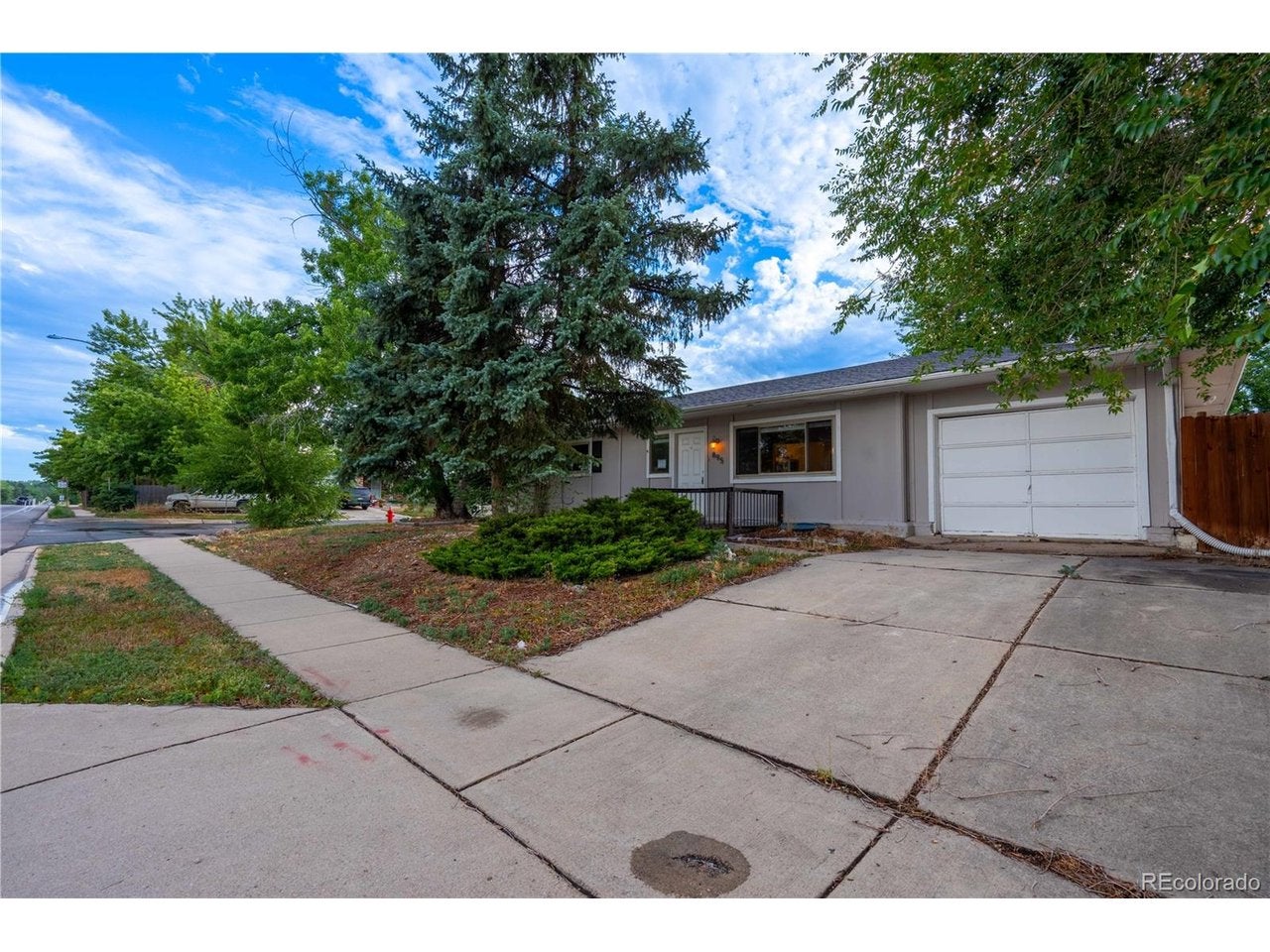 895 S Garrison St, Denver, CO 80226 photo