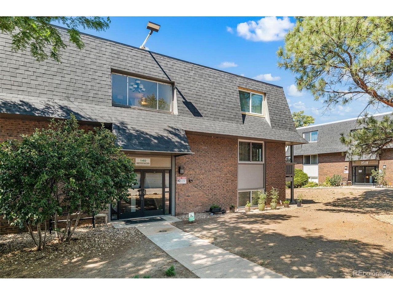 140 Highline Cir, Centennial, CO 80122