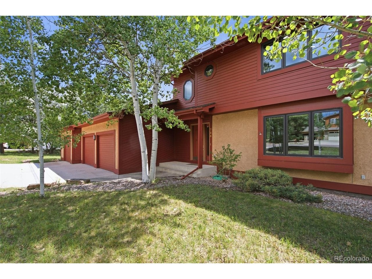 725 Country Dr, Monument, CO 80132