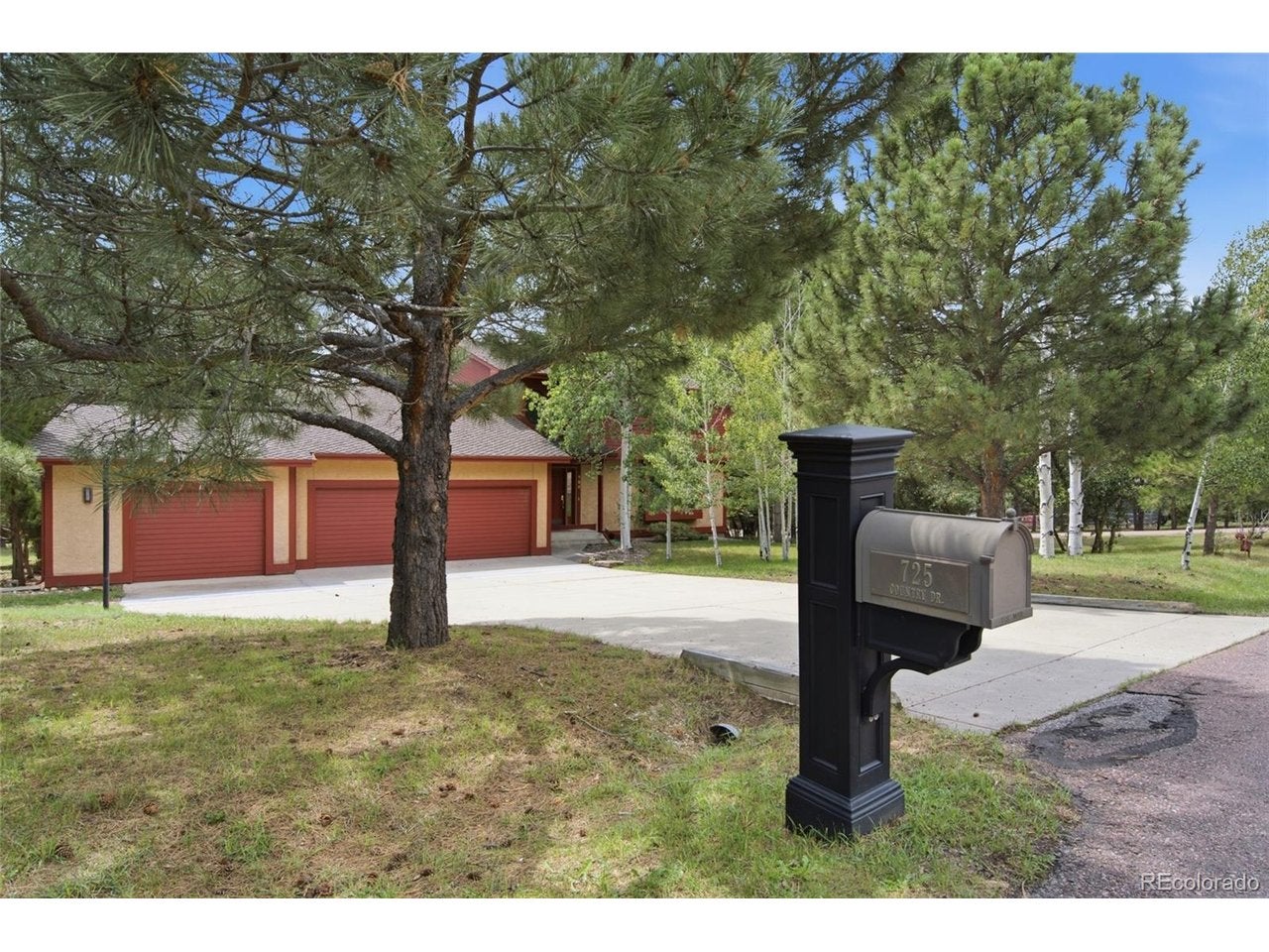 725 Country Dr, Monument, CO 80132 photo
