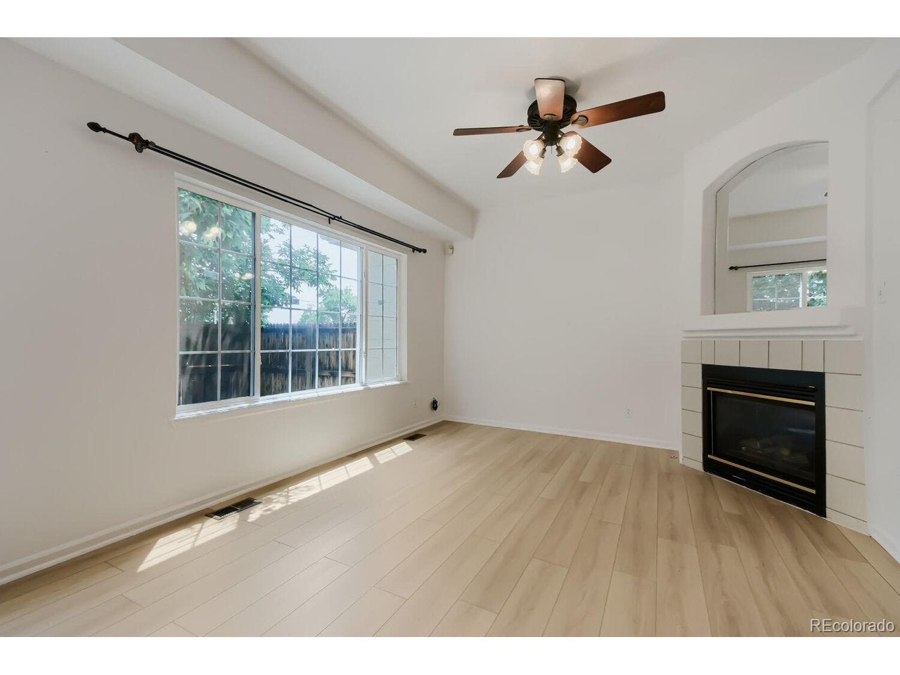 12324 2 Dr, Aurora, CO 80011