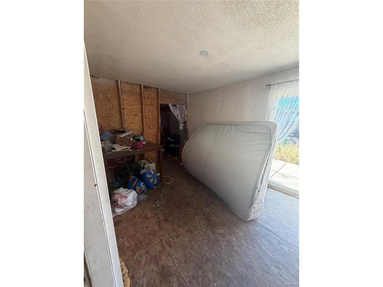4221 E 69 Pl, Commerce City, CO 80022 photo