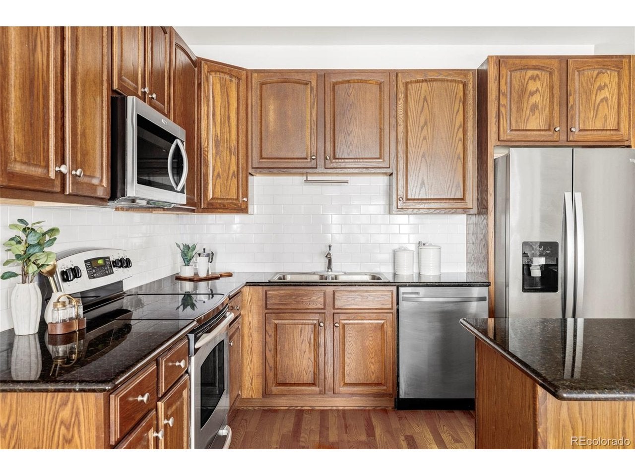 1950 N Logan St #1013, Denver, CO 80203 photo