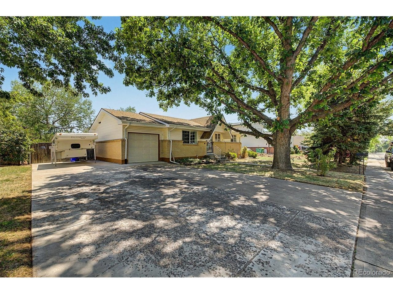 888 S Owens Ct, Lakewood, CO 80226 photo