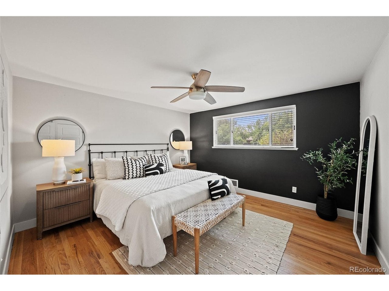 4925 E Atlantic Pl, Denver, CO 80222 photo
