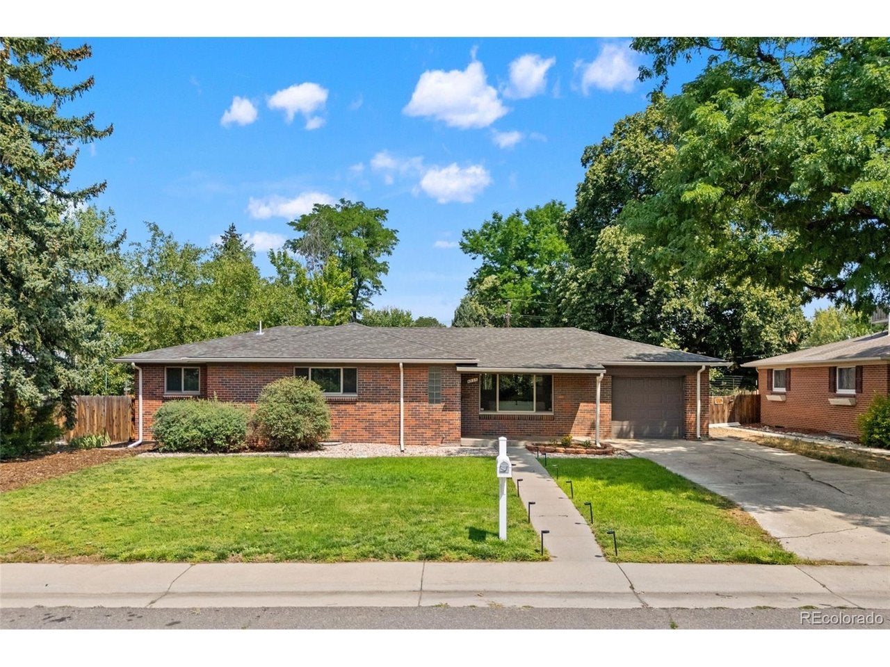 4925 E Atlantic Pl, Denver, CO 80222 photo