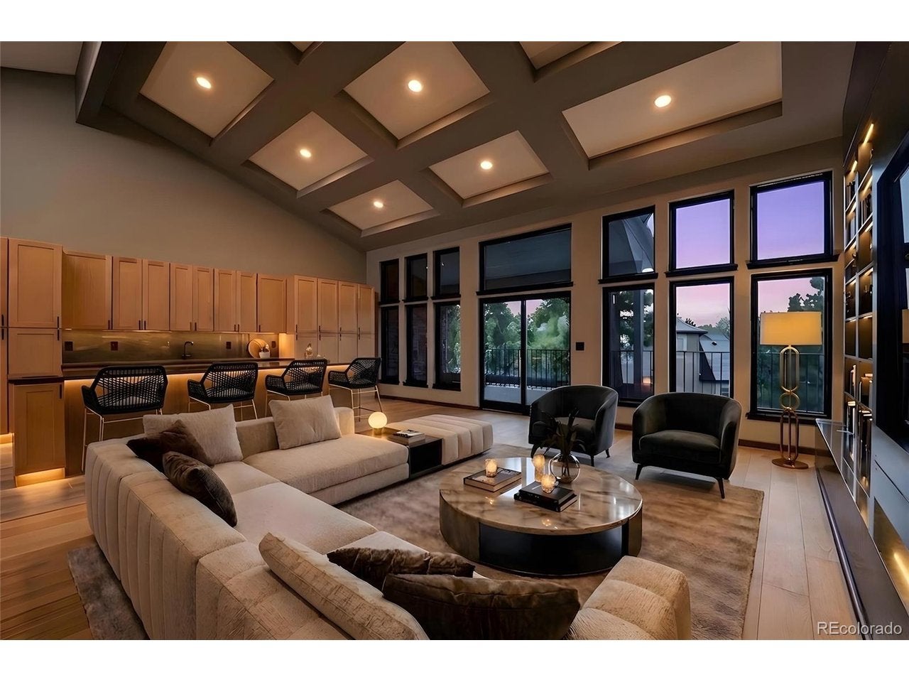 27 Beacon Hill Ln, Greenwood Village, CO 80111
