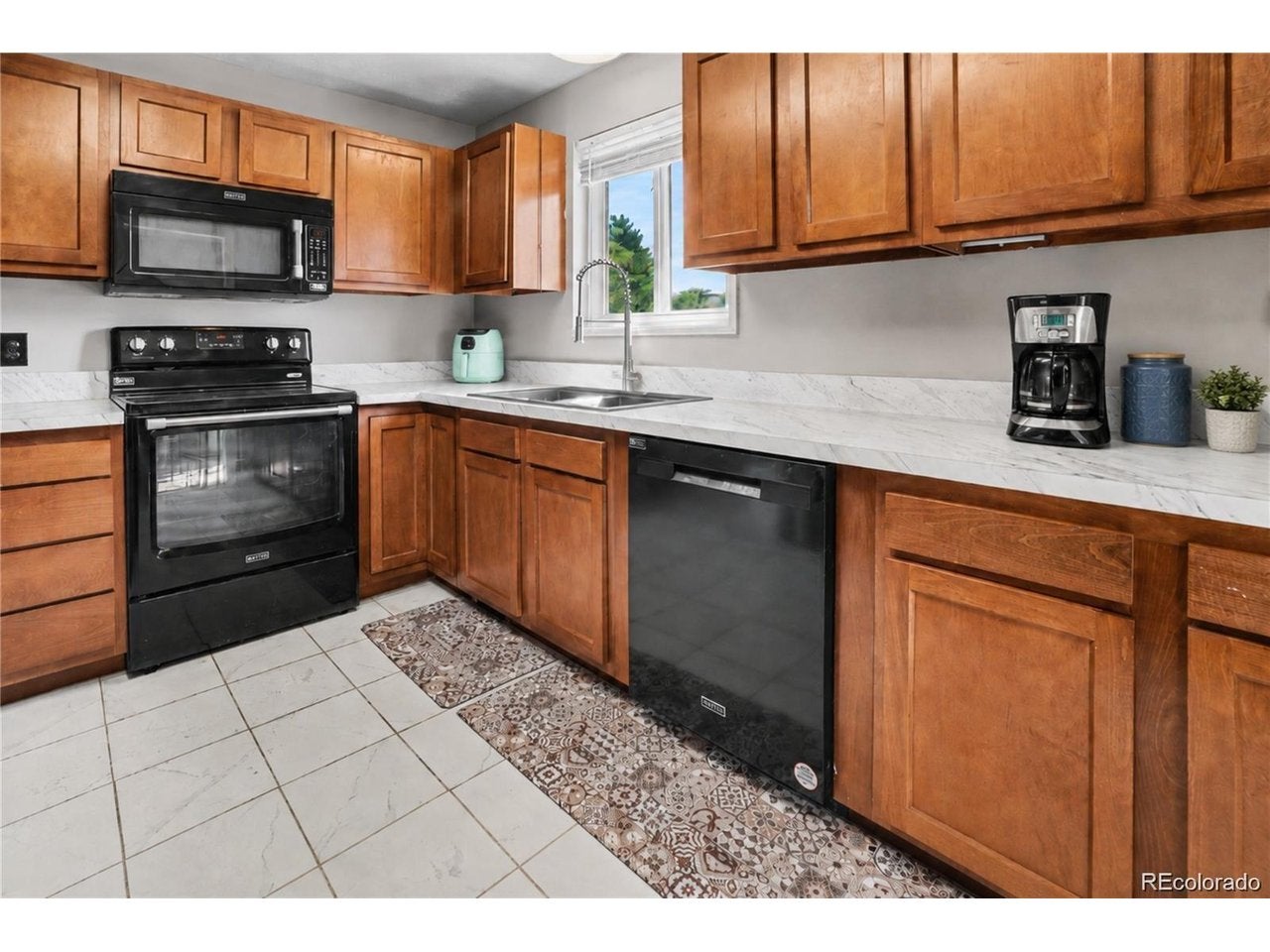 1092 S Iris St, Lakewood, CO 80226 photo
