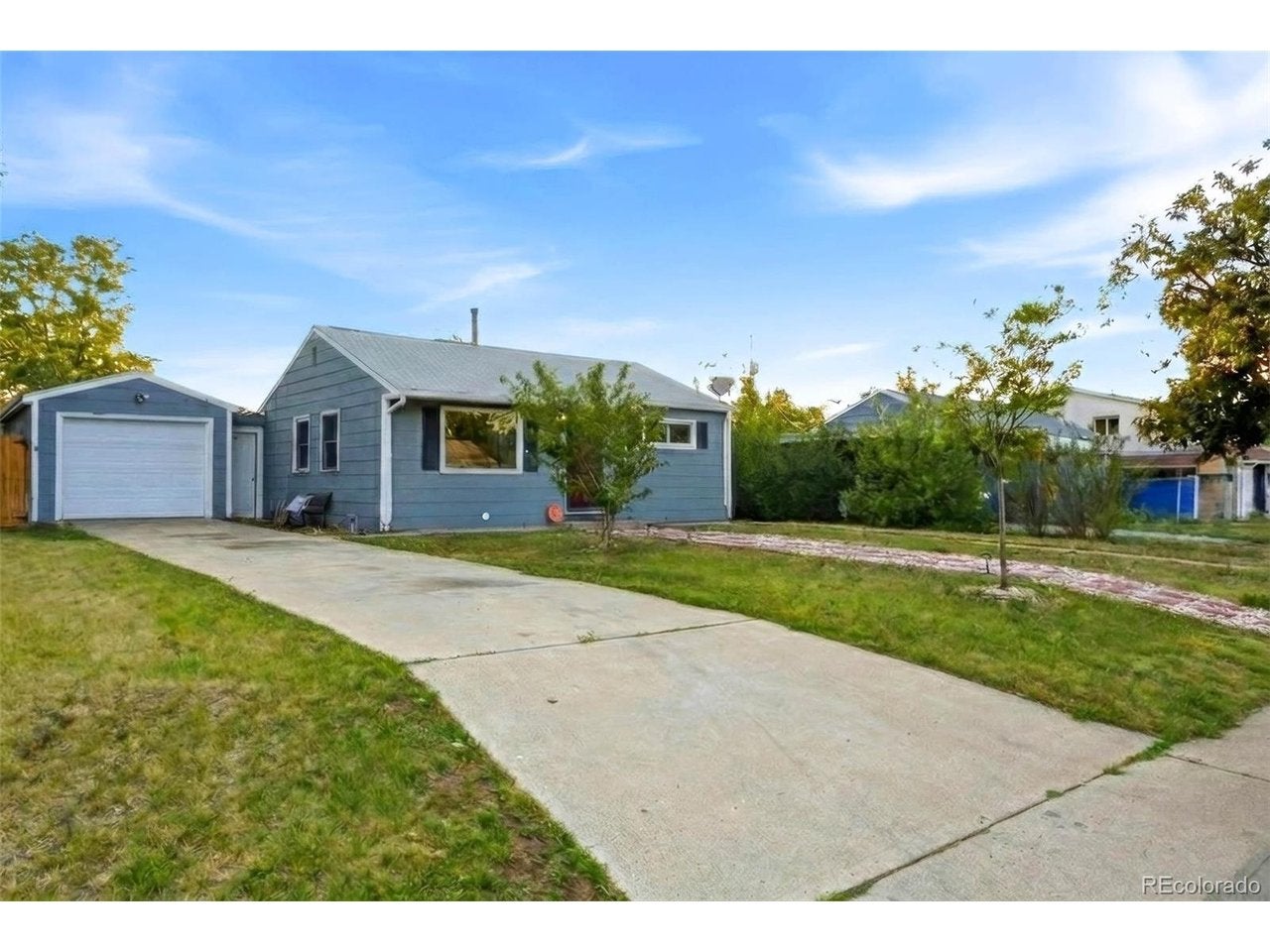 2625 S Hazel Ct, Denver, CO 80219 photo