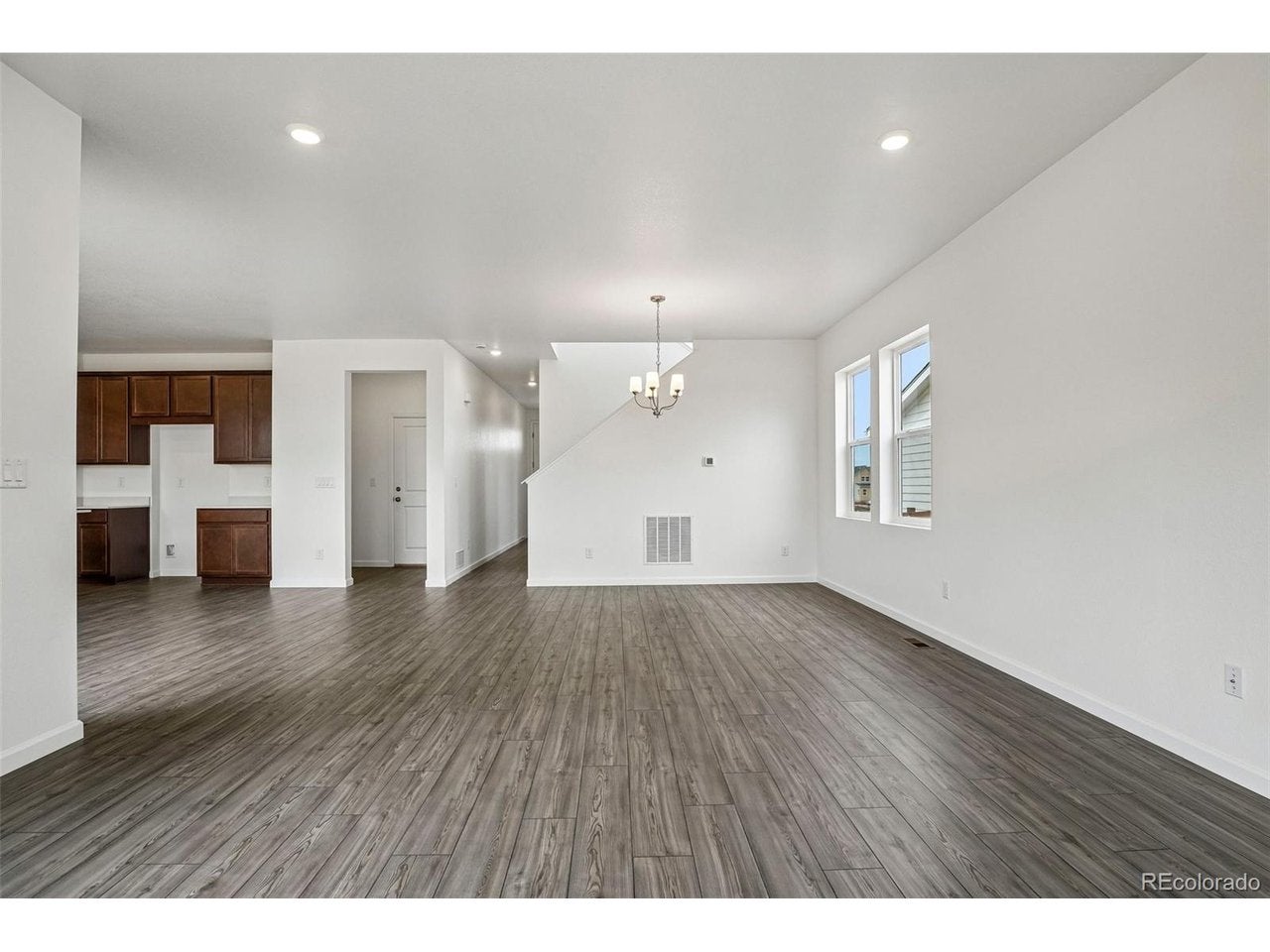 28425 E 4 Ave, Watkins, CO 80137 photo