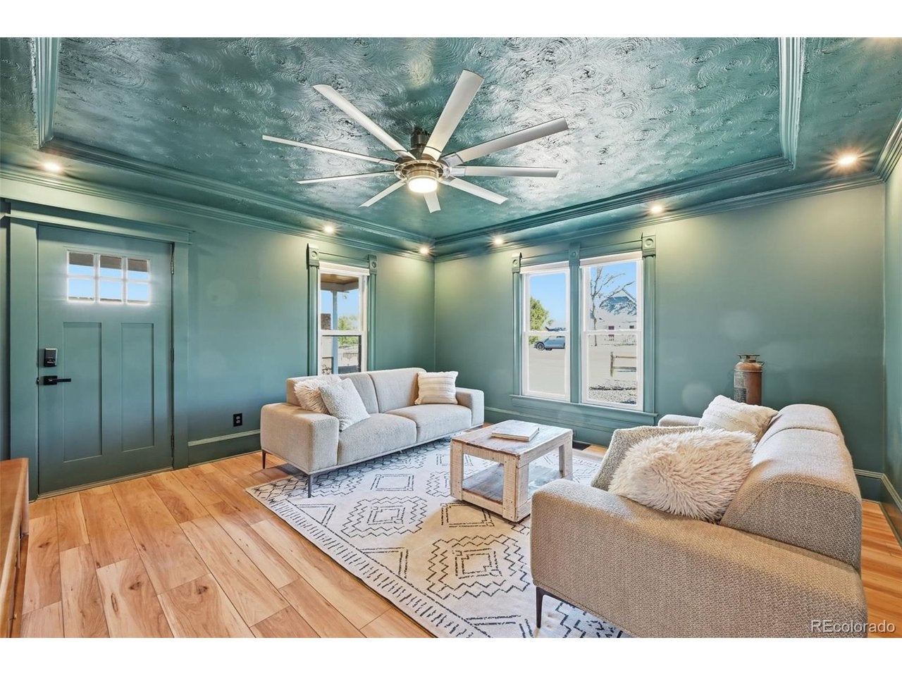 937 E Costilla St, Colorado Springs, CO 80903 photo