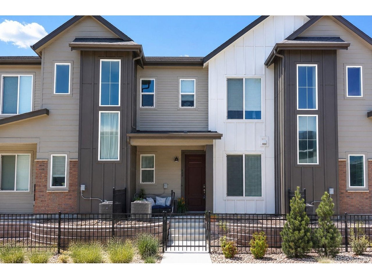 409 Millwall Cir, Castle Rock, CO 80108
