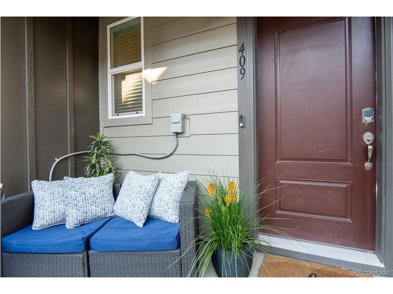 409 Millwall Cir, Castle Rock, CO 80108 photo