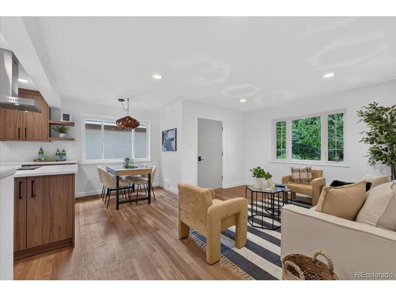 710 Dahlia St, Denver, CO 80220 photo