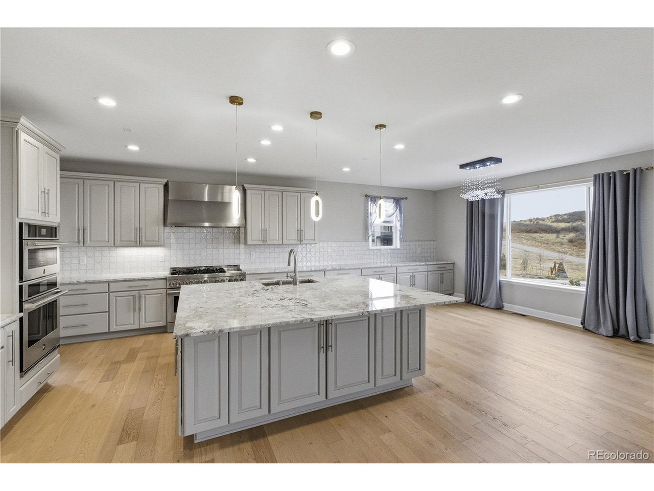 5910 Riesberg Ln, Castle Rock, CO 80104 photo