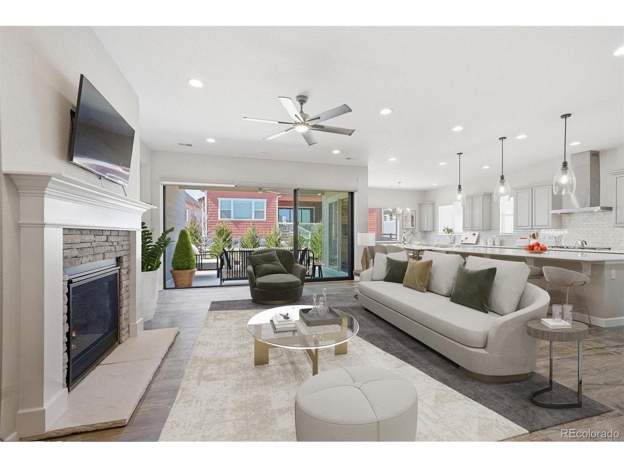 9035 Basalt Ln, Littleton, CO 80125
