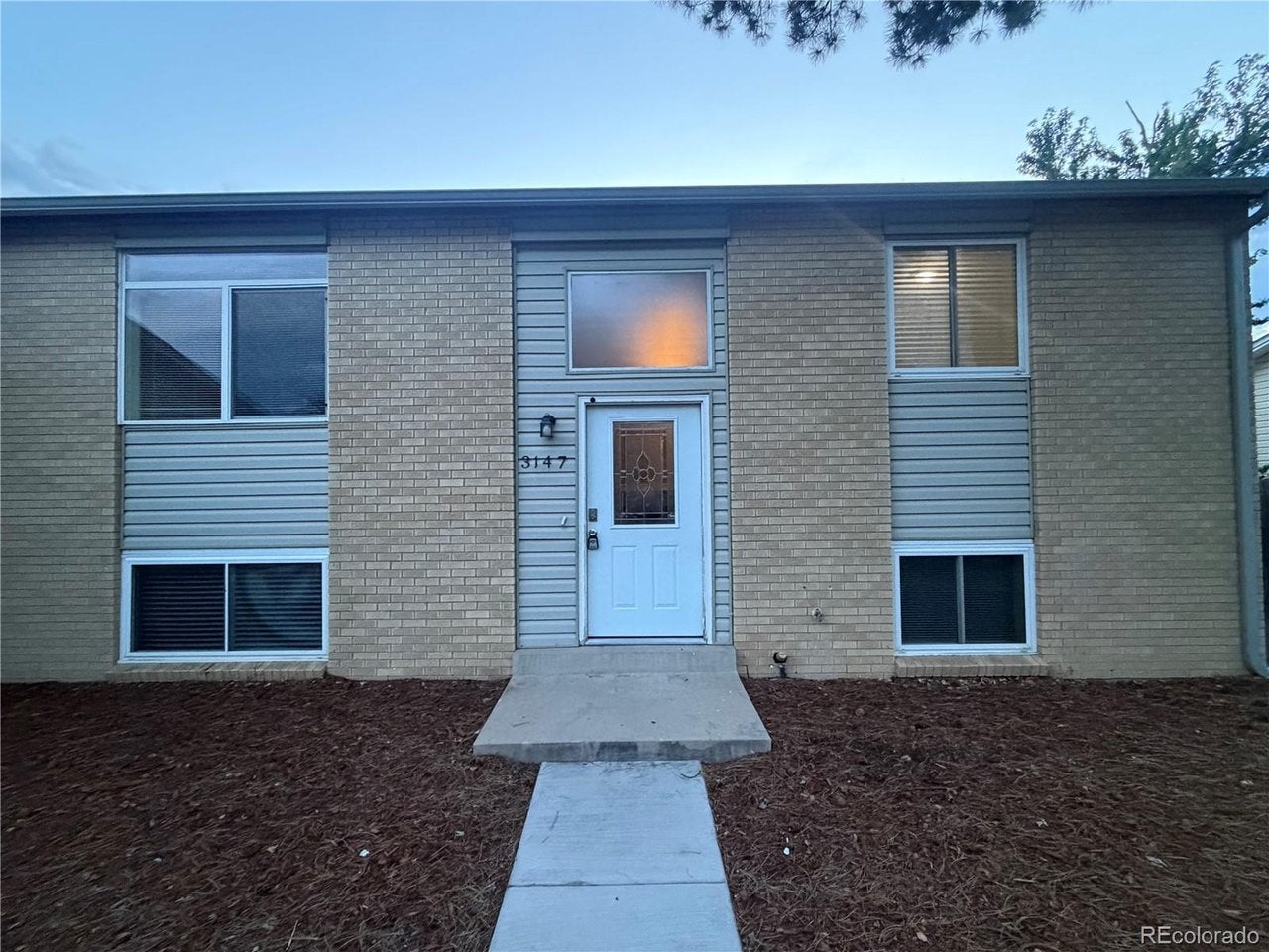 3147 S Ouray St, Aurora, CO 80013 photo