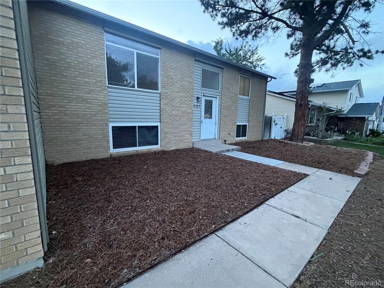 3147 S Ouray St, Aurora, CO 80013 photo