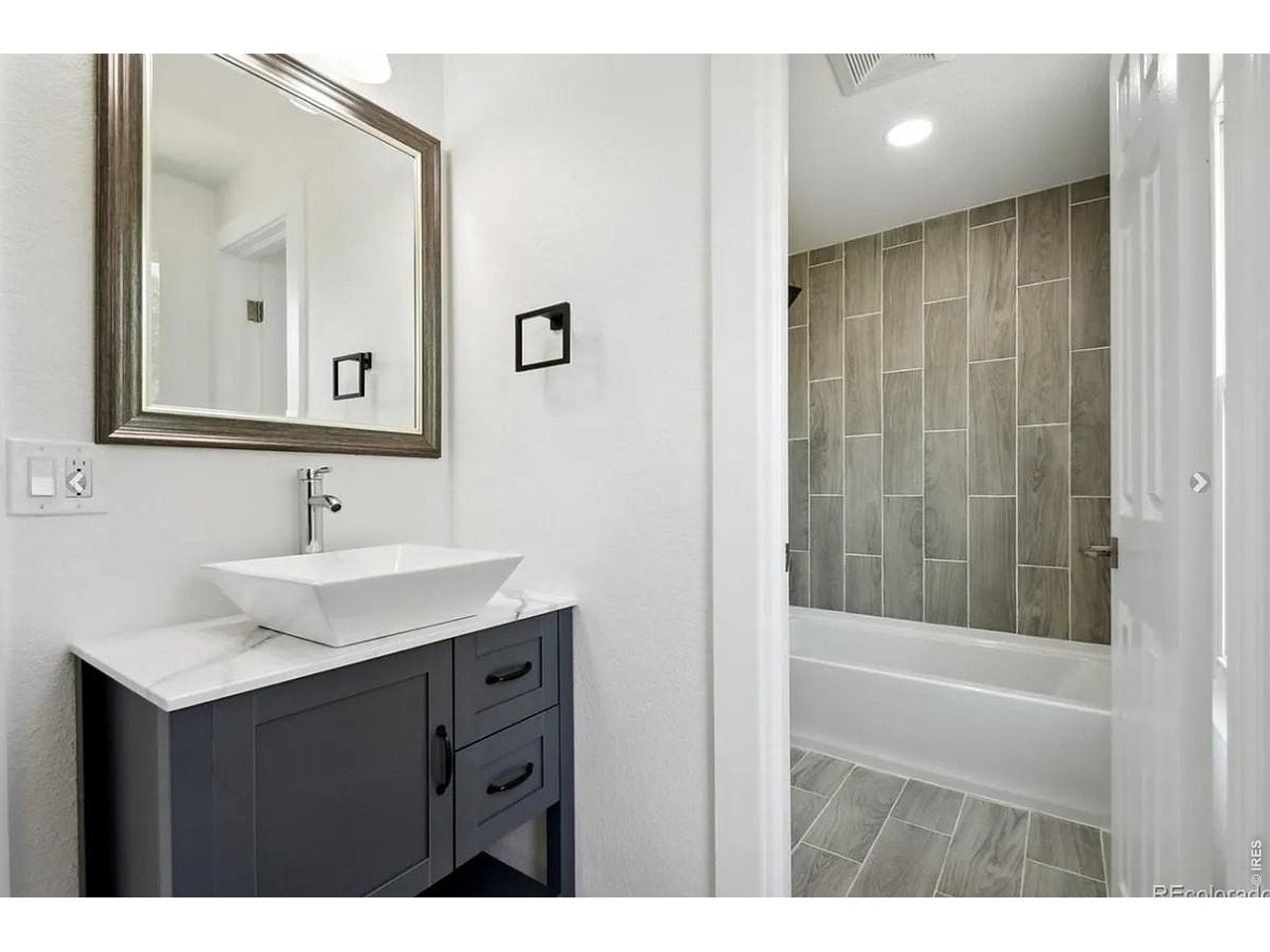 8701 E Briarwood Blvd, Centennial, CO 80112 photo