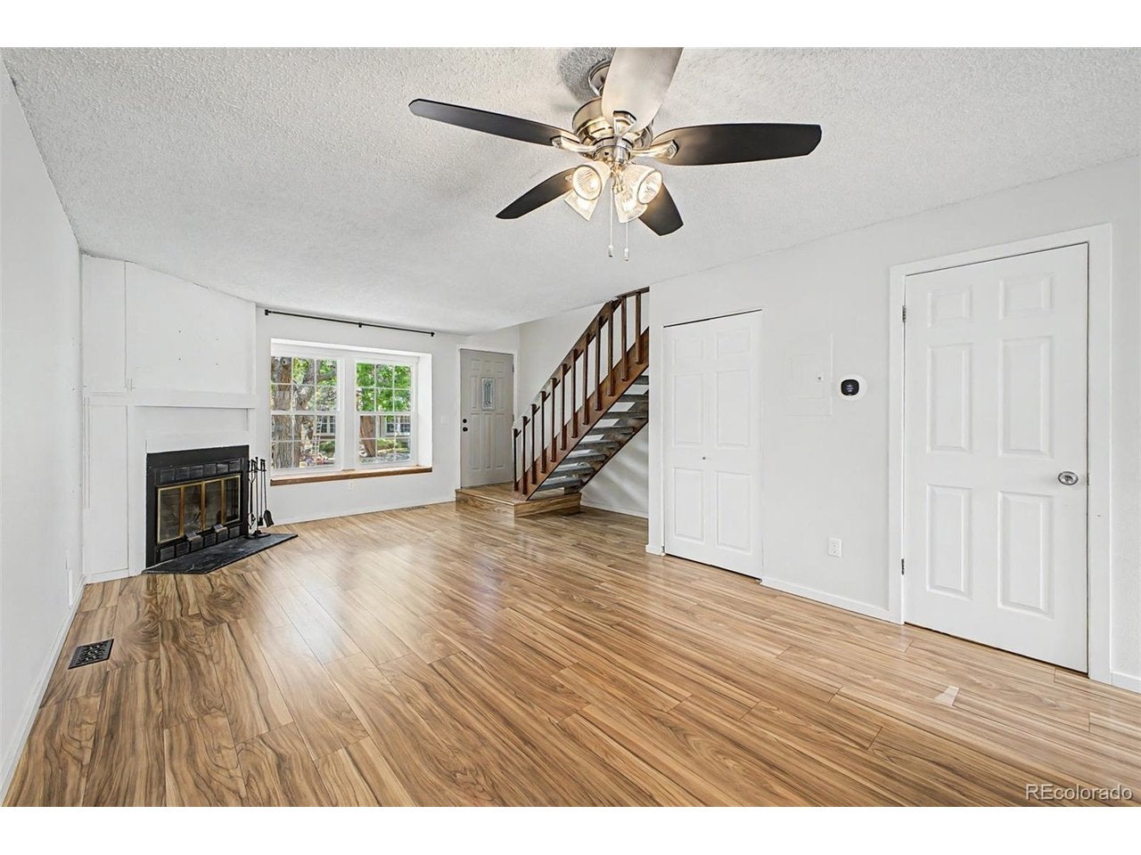 18274 E Arizona Ave #B, Aurora, CO 80017 photo