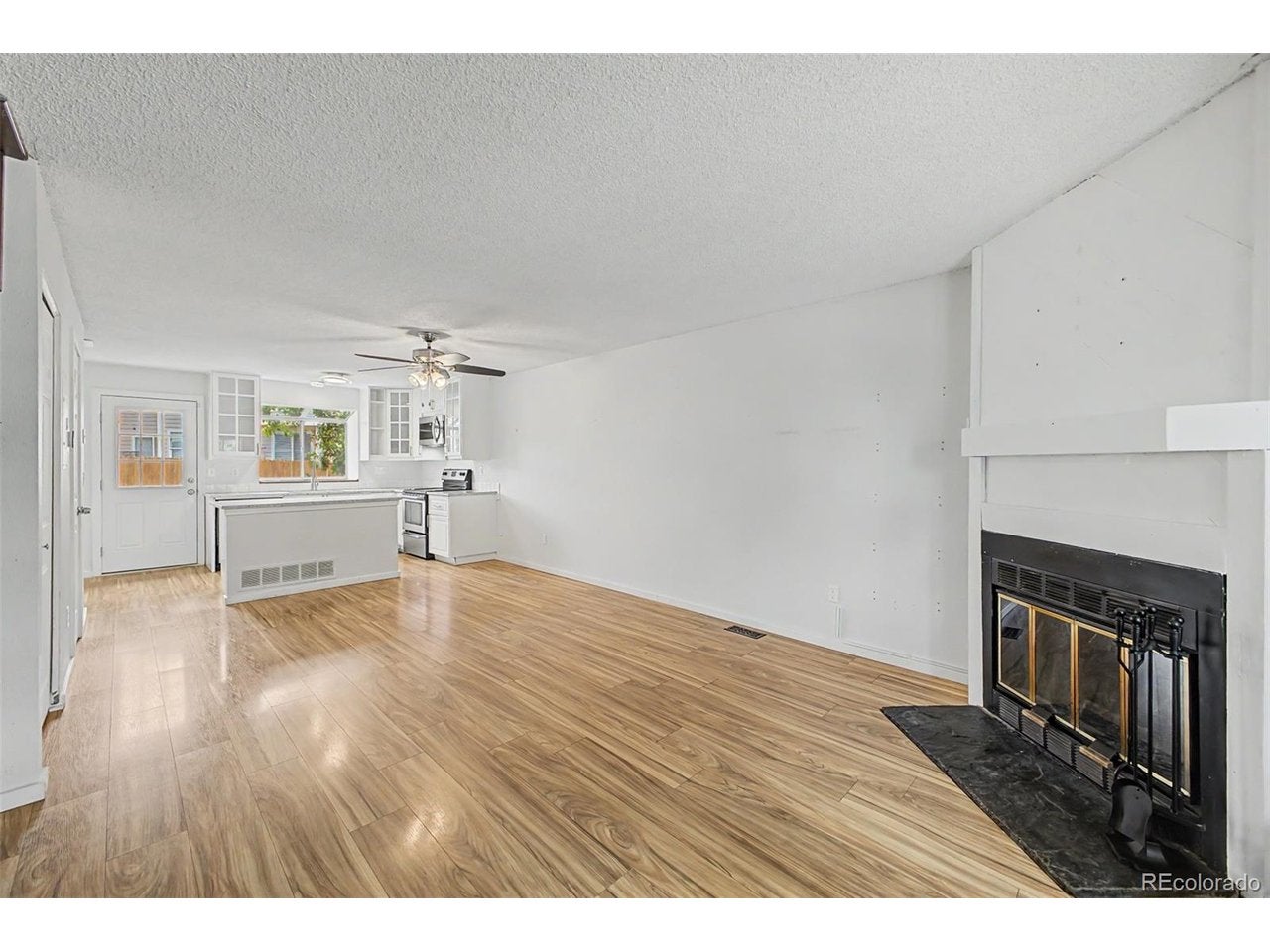18274 E Arizona Ave #B, Aurora, CO 80017 photo