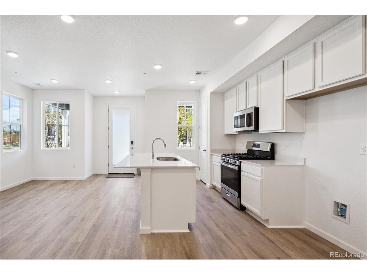 1336 Penner Dr, Erie, CO 80026 photo